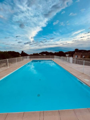 Studio 4 personnes climatisé vue mer Réf Agay Plage G 11